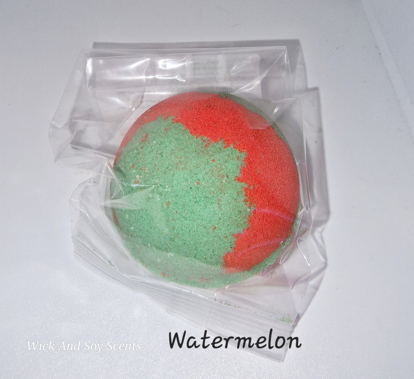 Classic Round Bath Bomb (Multiple scents to choose from)