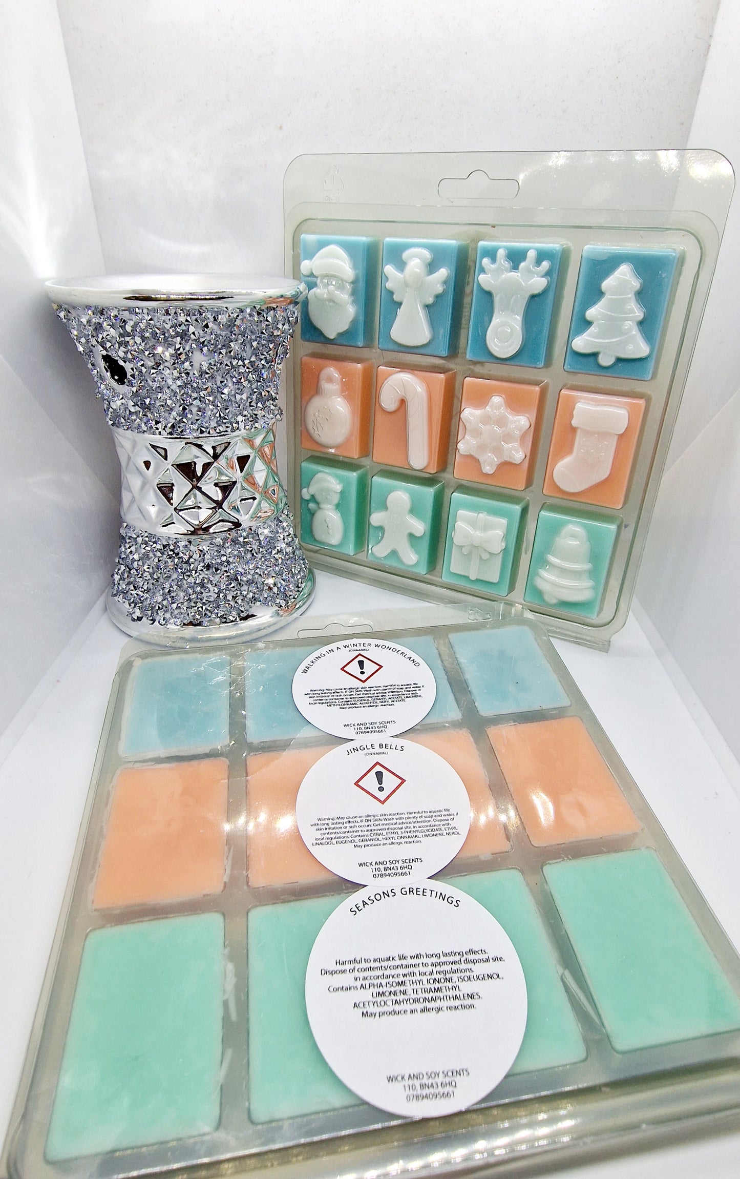 12 Cell Christmas Clamshell 3 different scents